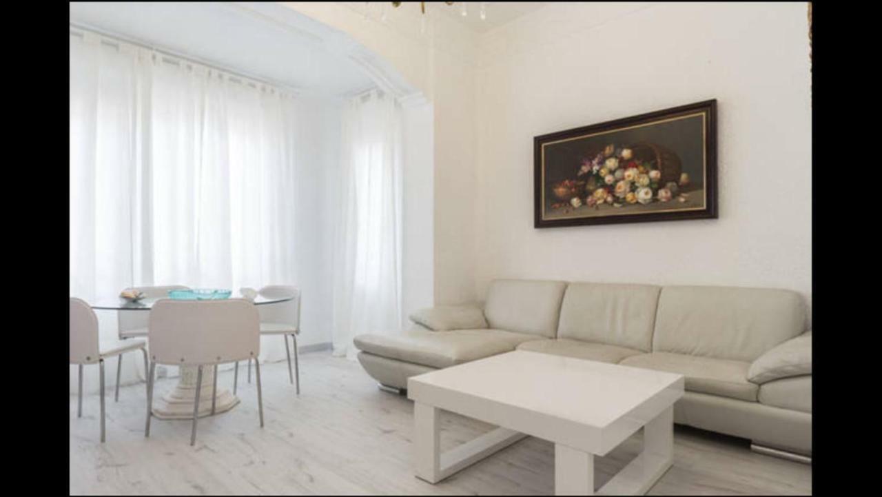 Appartamento Reina Valenza Esterno foto